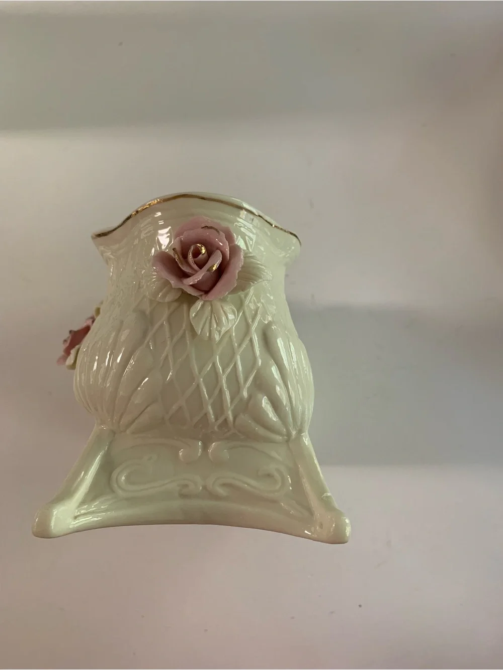 Ceramic Pink Rose Accent Vase - Antique White with Gold Trim